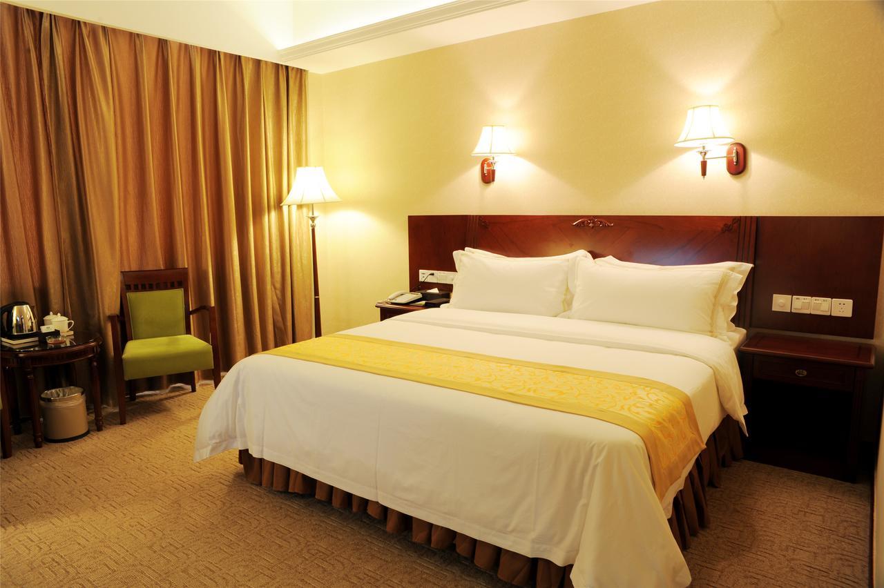 Vienna 3 Best Hotel Wuhan Taibei Road Екстер'єр фото