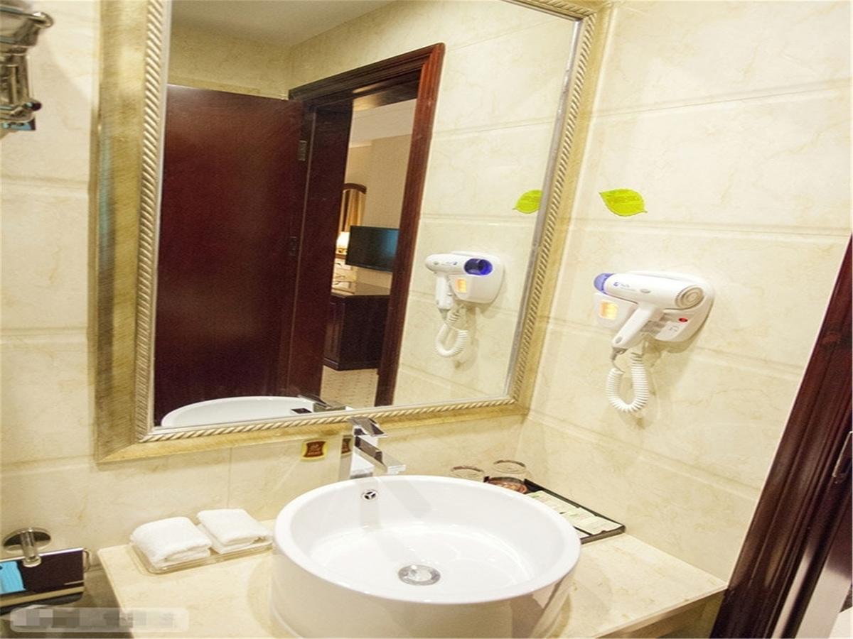 Vienna 3 Best Hotel Wuhan Taibei Road Екстер'єр фото