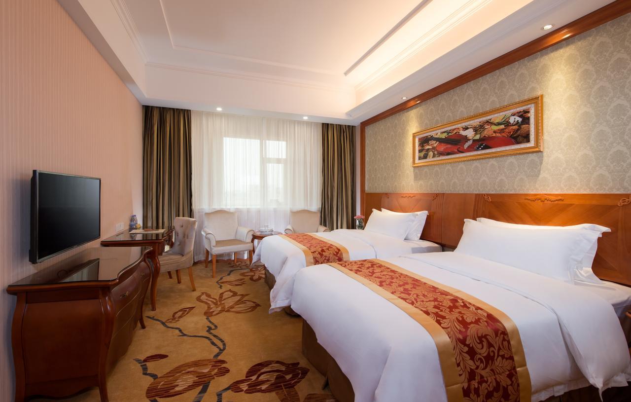 Vienna 3 Best Hotel Wuhan Taibei Road Екстер'єр фото